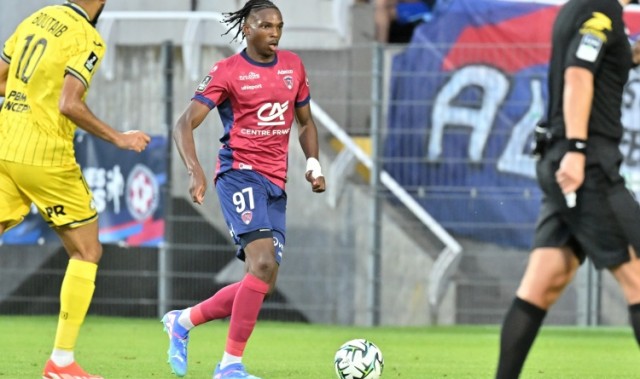 开云体育官网-记者：若雅凯转会切尔西，雷恩有意引进克雷斯韦尔作为替代