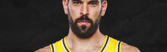 开云体育下载-与湖人不欢而散 小加生涯未完待续 佩总欲补侧翼