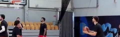 开云体育下载-申京训练中连续命中14记三分 欧锦赛至今三分命中率37.5%