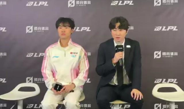 开云体育下载-Knight：HongQ优缺鲜明年轻英雄池深，对线激进可能失误也多