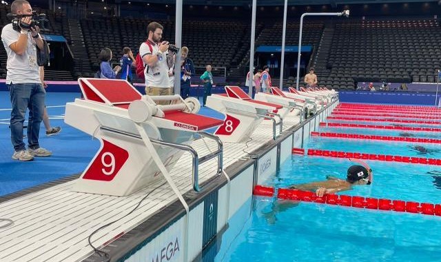 开云体育下载-探营拉德芳斯体育馆 高科技助力提升游泳观赛感