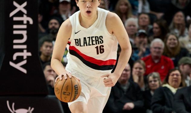 开云体育官网-斯普利特不再迷信五小阵容，杨瀚森终于获得出头之日！