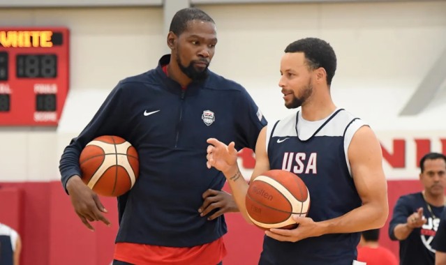 开云体育下载-杜兰特愿出战28年奥运！暗示希望库里一起加入 美媒预测12人名单