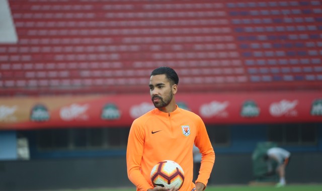 开云体育App-足球报：后腰位置是泰山2-9申花的直接原因，德尔加多表现糟糕