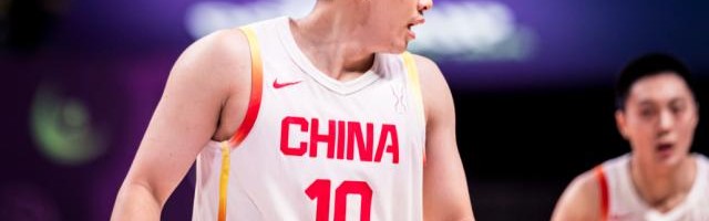 不怯场！20岁王俊杰砍21分 男篮未来4号位答案？