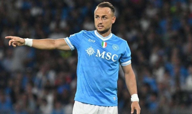 开云体育官网-意天空：德布劳内时隔四个月归队训练，但洛博特卡又伤了