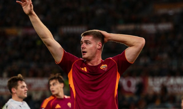 开云体育下载-迪马：那不勒斯联系埃文·弗格森经纪人，观察罗马是否会终止租借