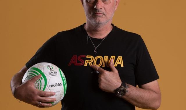 开云体育移动版-穆帅：关于曼联我希望我是错的，但我知道我是对的